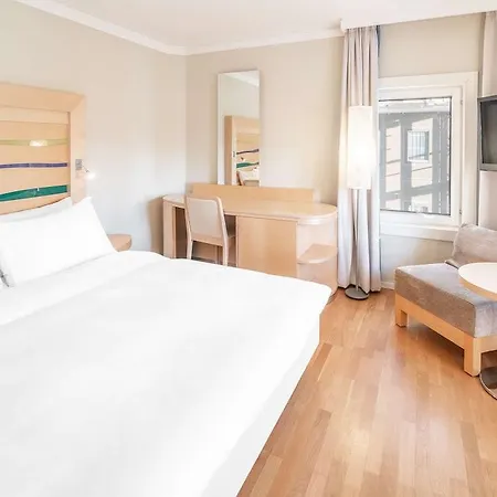 Radisson Blu Royal Garden Hotel, 4*