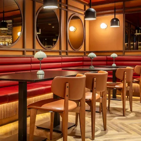 Radisson Blu Royal Garden Hotel,