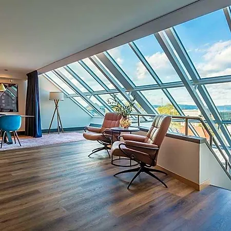 Radisson Blu Royal Garden Hotel,