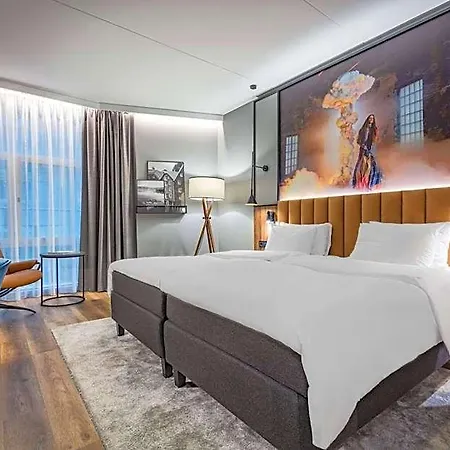 Radisson Blu Royal Garden Hotel, 4*
