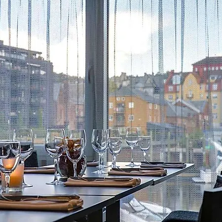 Radisson Blu Royal Garden Hotel,