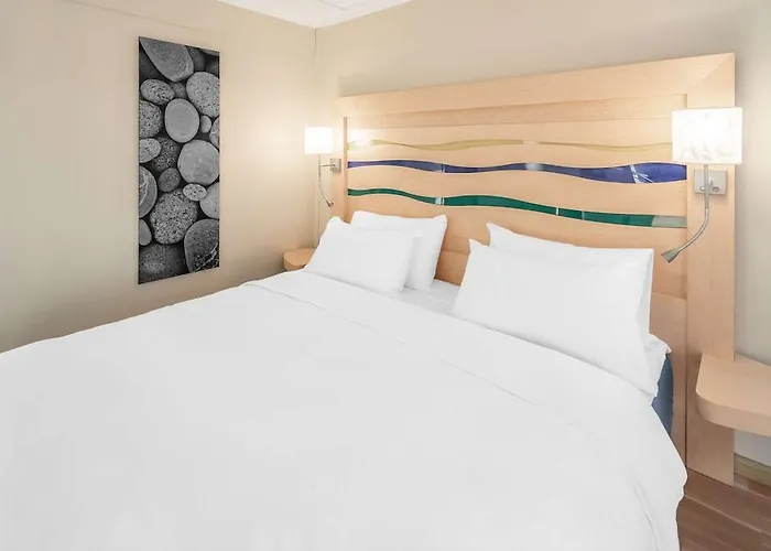 Hotel Radisson Blu Royal Garden Hotel, 4*