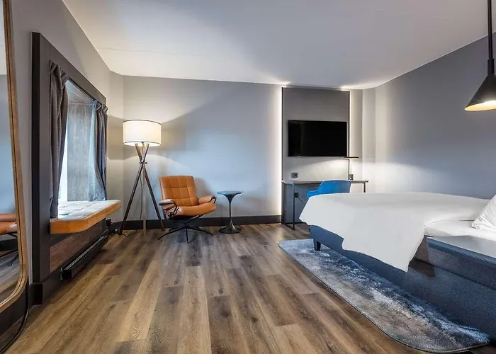 Radisson Blu Royal Garden Hotel, Hotel