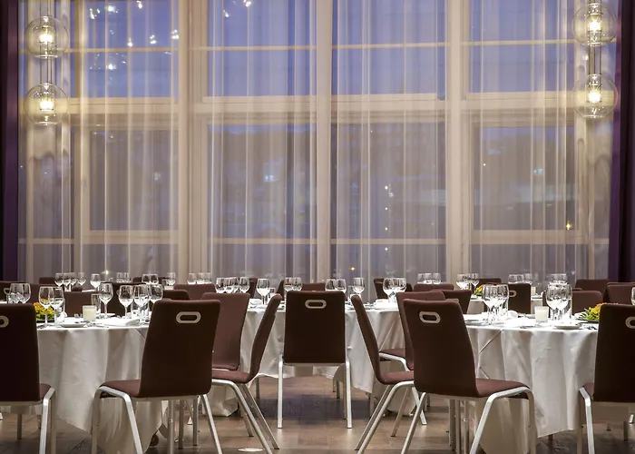 Radisson Blu Royal Garden Hotel, 4*