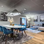 Hotel Radisson Blu Royal Garden Hotel, 4*