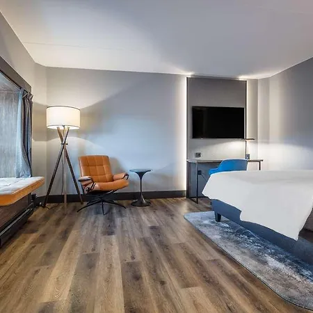 Radisson Blu Royal Garden Hotel, Otel