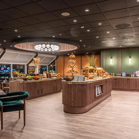 Hotell Radisson Blu Royal Garden Hotel,