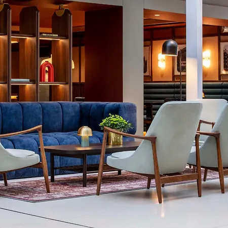 Radisson Blu Royal Garden Hotel, Otel