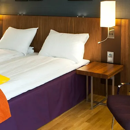 Radisson Blu Royal Garden Hotel,
